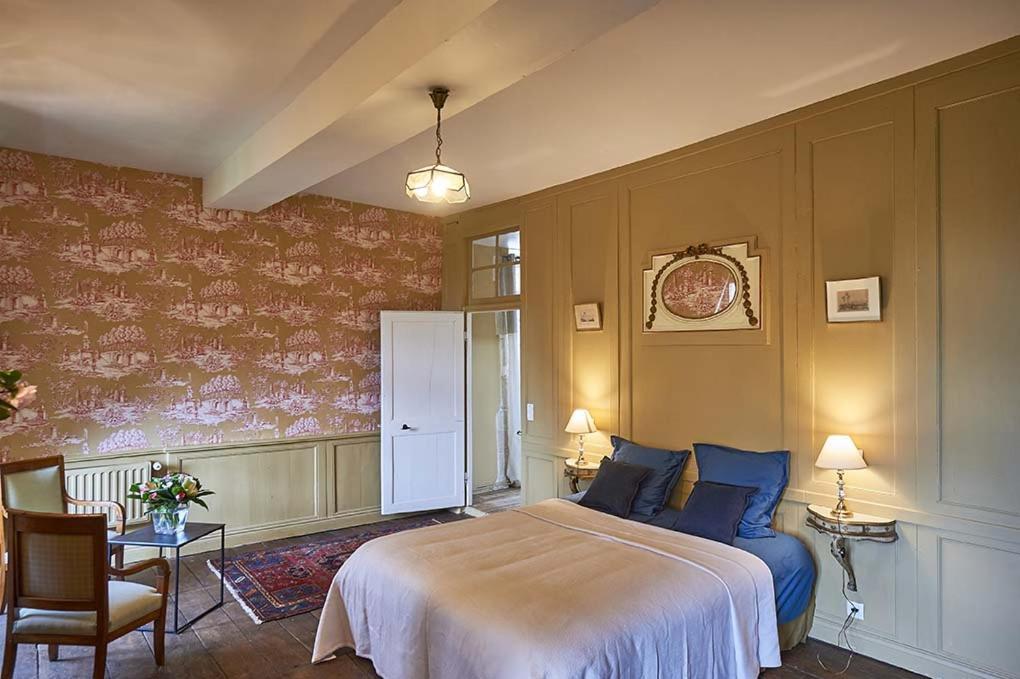 B&B Le Plessix - Manoir Le Plessix Madeuc Corseul Экстерьер фото